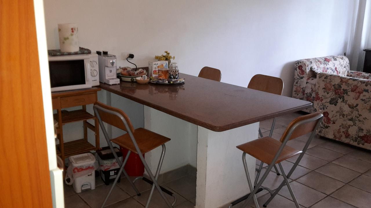 Bed&Breakfast "Fiorella" Sul Lago 카스텔간돌포 외부 사진