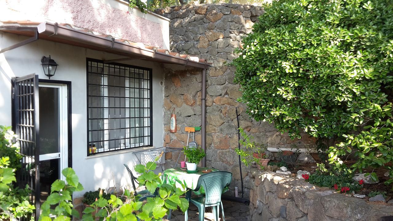 Bed&Breakfast "Fiorella" Sul Lago 카스텔간돌포 외부 사진